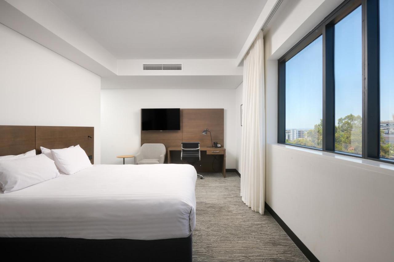 Holiday Inn West Perth By Ihg Exterior photo