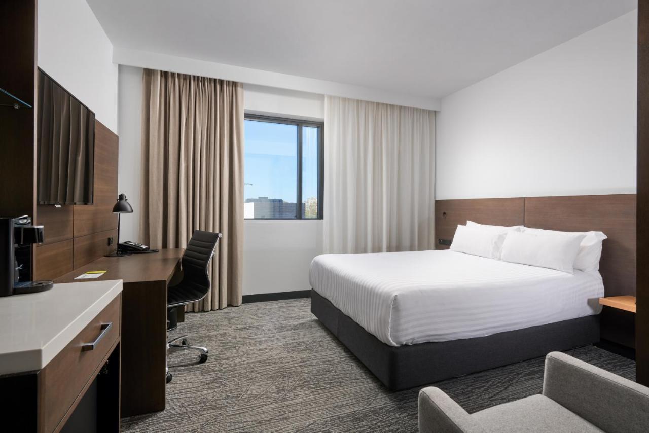 Holiday Inn West Perth By Ihg Exterior photo