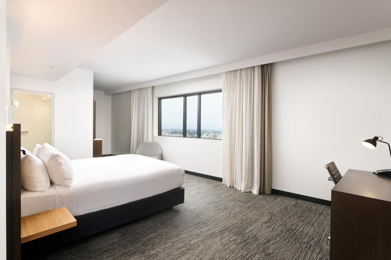 Holiday Inn West Perth By Ihg Exterior photo