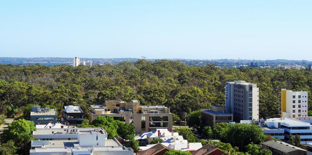 Holiday Inn West Perth By Ihg Exterior photo